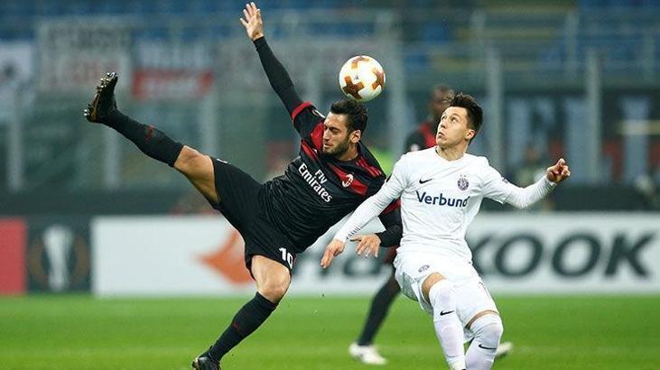Hakan Çalhanoğlu'nu Terim getirecek!
