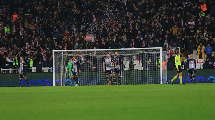 Beşiktaş, ilk yarıda istikrar yakalayamadı