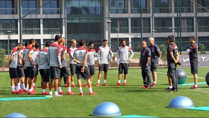 Milliler, Danimarka hazırlıklarına başladı