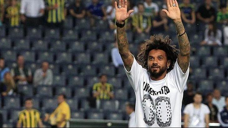 Baroni'den mesaj içerikli tişört!
