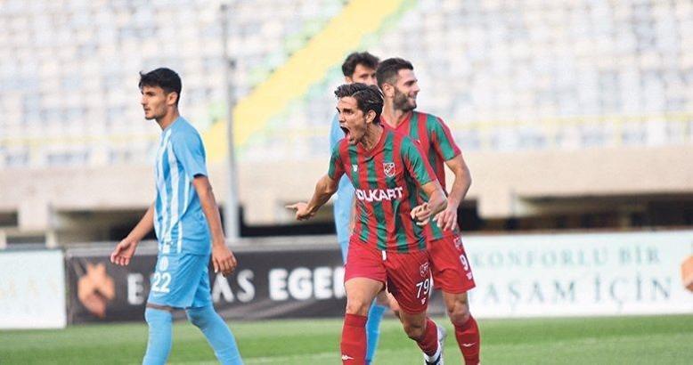 Karşıyaka'da Bartu ilk 11'e dönüyor