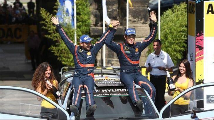 Neuville'den ilk zafer