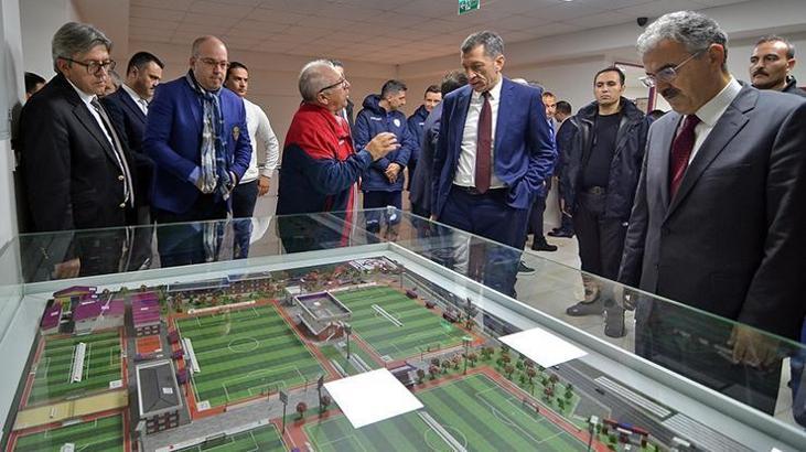 Bakan Selçuk'tan Altınordu'ya ziyaret