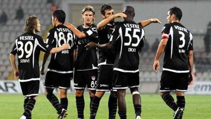Manisaspor pusuya yattı