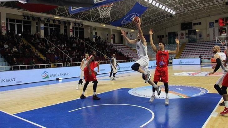Demir İnşaat Büyükçekmece: 79 - Egis Körmend: 72