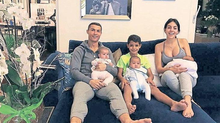 İşte mutlu Cristiano Ronaldo ailesi