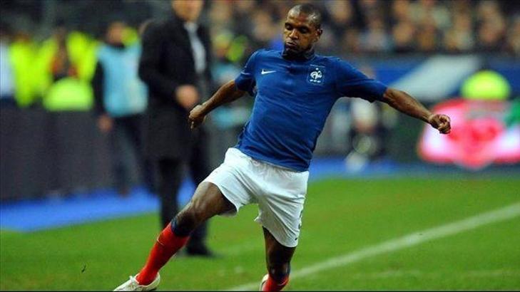 Abidal da milli takımı bıraktığını açıkladı