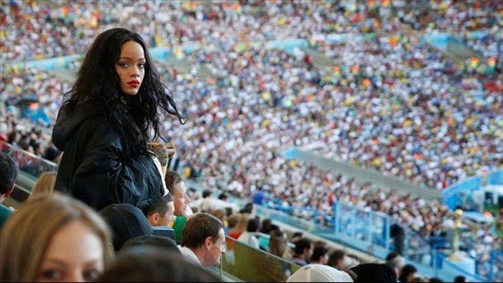 Rihanna, Liverpool'a talip!