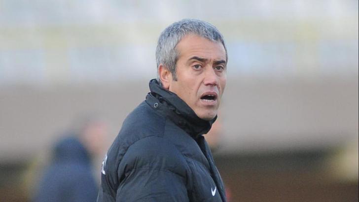 Göztepe'de Kemal Özdeş imzalıyor