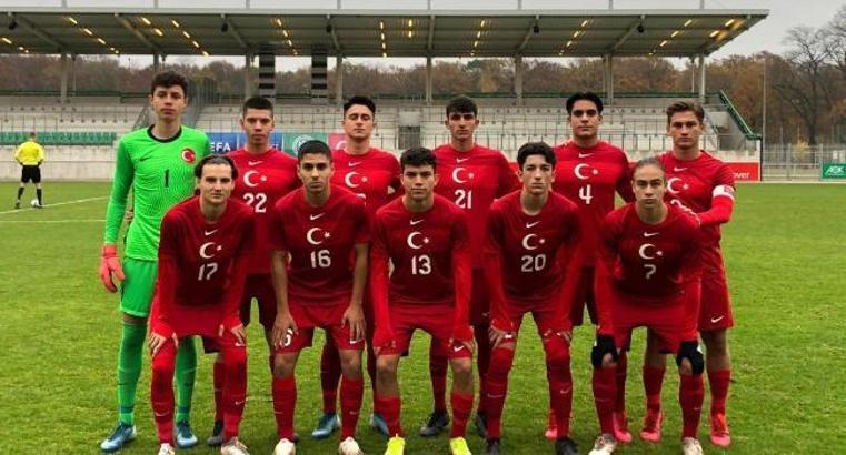 17 Yaş Altı Milli Futbol Takımı, hazırlık maçında Almanya'ya 2-1 yenildi