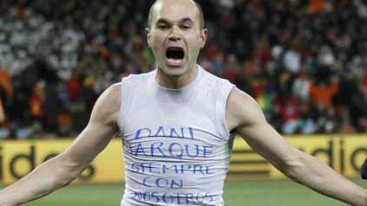 İniesta'dan anlamlı hediye