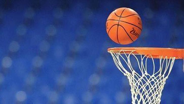 Dişi Kartal yüksek uçtu: 61-45