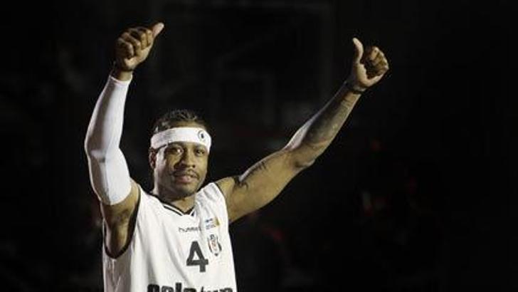 ...Ve Allen Iverson sahada