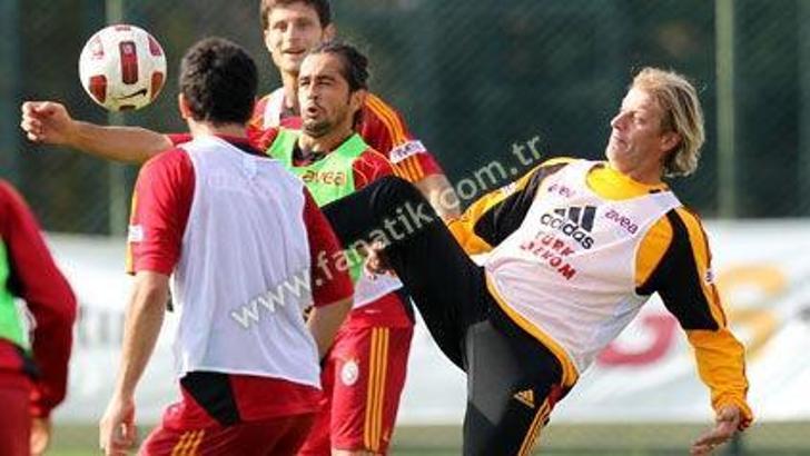 Yarın sahaya çıksa oynar