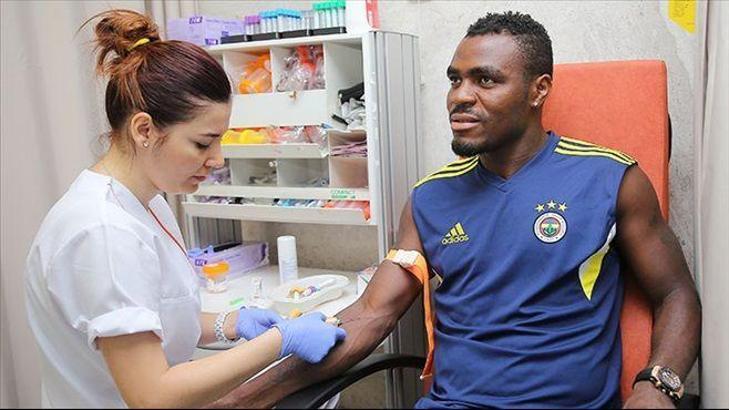 Emenike sağlık kontrolünden geçti