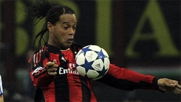 'Ronaldinho da LA'ye gidiyor'