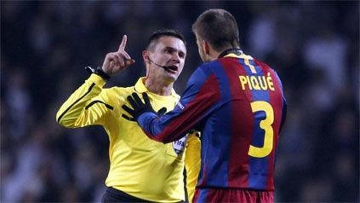 Pique: Hakemler Real'i kayırıyor
