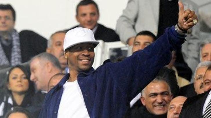 1 Iverson 10 federasyona bedel!