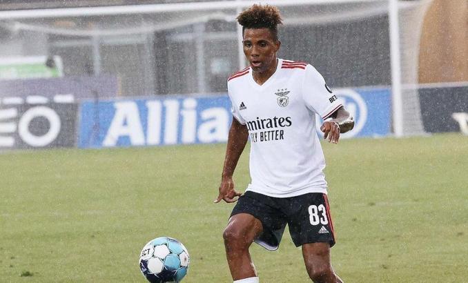 Son dakika! Gedson Fernandes, zincirleme trafik kazasına karıştı