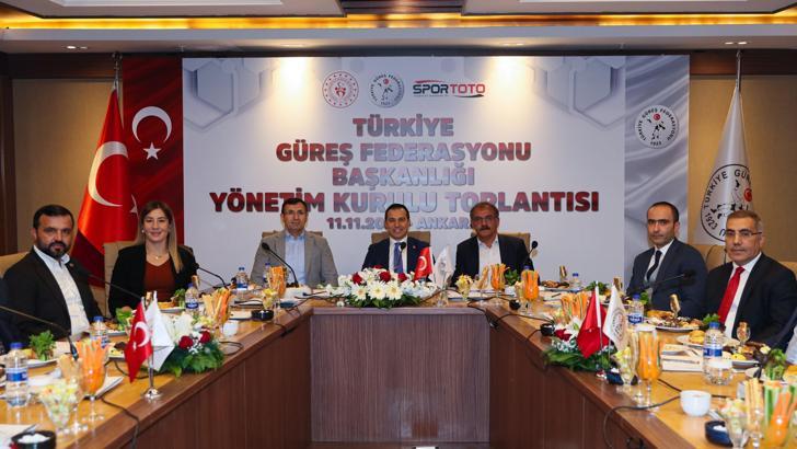 Türkiye Güreş Federasyonu'nda yeni yönetimin görev dağılımı yapıldı
