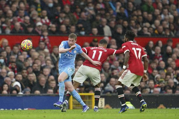 Kevin de Bruyne'den Manchester United'ı kızdıracak sözler
