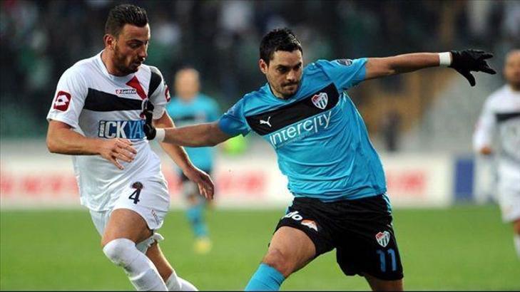 Bursaspor, Pinto'yu gönderdi