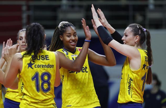 Voleybol: Misli.com Sultanlar Ligi - Fenerbahçe Opet: 3 - Aydın Büyükşehir Belediyespor: 0
