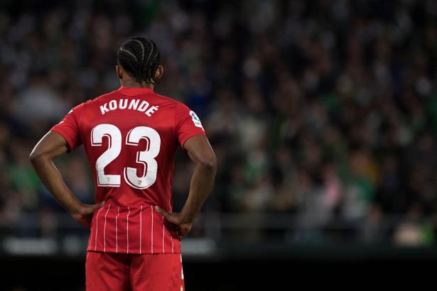 Sevilla'da Jules Kounde tedirginliği! Manchester United devrede