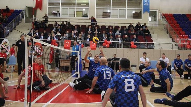 Oturarak Voleybol Metin Türker Türkiye Kupası başladı