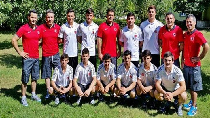 Güreşçilerimiz dünya ikincisi
