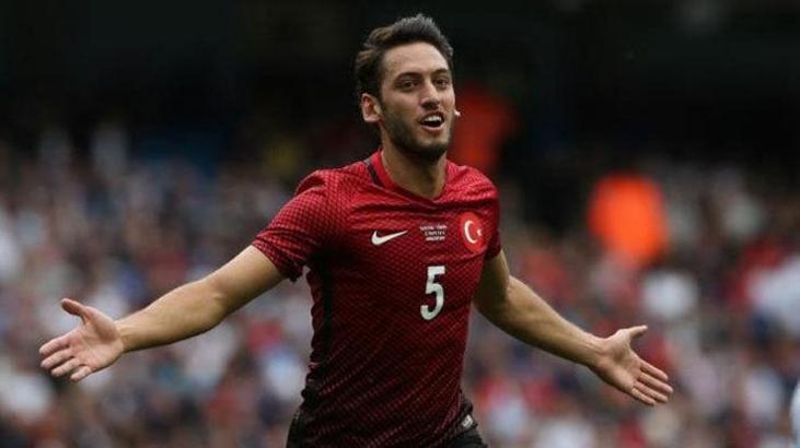 Galatasaray ve Fenerbahçe Hakan Çalhanoğlu'nu istiyor