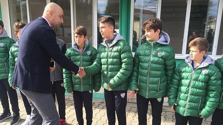 Tolunay Kafkas'tan Bursaspor altyapısına ziyaret