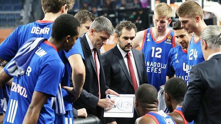 Anadolu Efes, sahasında hiç kaybetmediği AX Milan'ı konuk ediyor