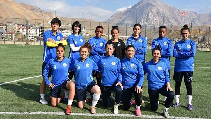 Hakkarigücü Kadın Futbol Takımı, ligi üst sıralarda bitirmeyi hedefliyor