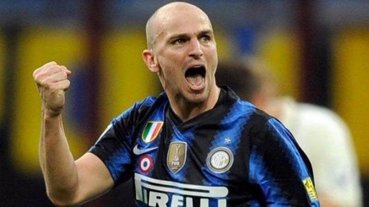 Valencia'da hedef Cambiasso
