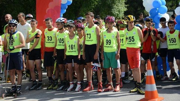 Tekerli Kayak şampiyonası başladı