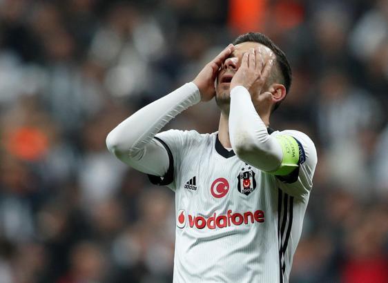 Ozzie çıkış peşinde