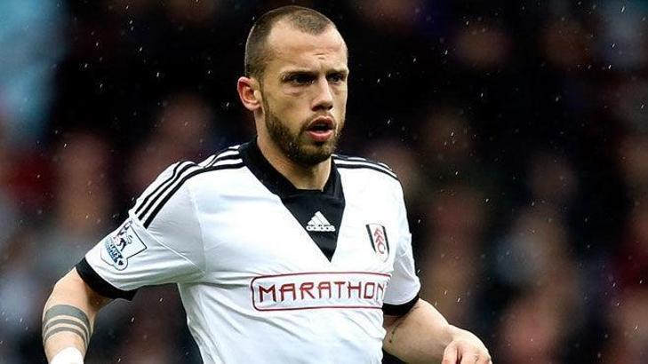 Hertha Berlin, Heitinga ile anlaştı