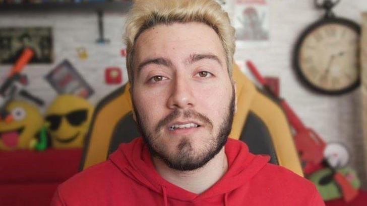 Enes Batur'a büyük darbe! Enes Batur kimdir? Kaç yaşında, nereli?