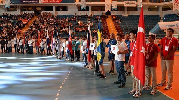 Dünya Liselerarası Hentbol Şampiyonası'nda üçüncü gün
