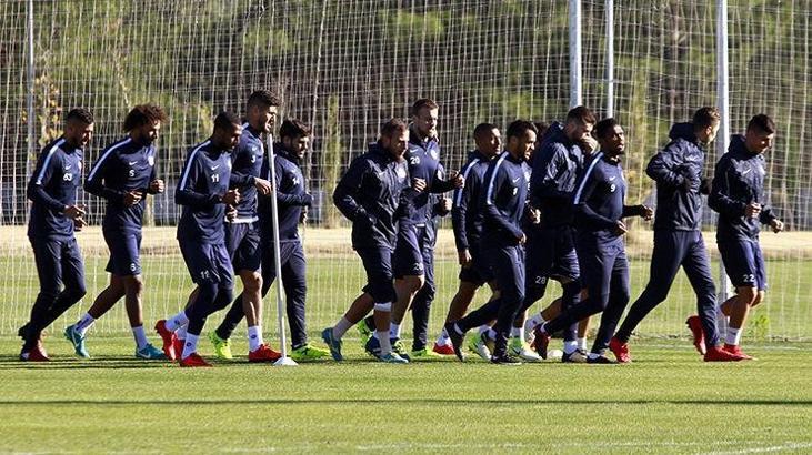 Antalyaspor'da Fenerbahçe maçı öncesi 7 eksik