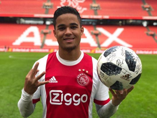 Kluivert babasının yapamadığını yaptı
