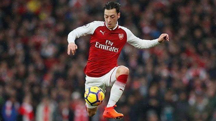 Fenerbahçe, Mesut Özil'le masaya oturdu