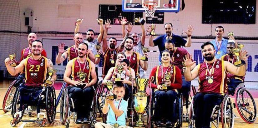 Galatasaray'ın engelli takımına GSYİAD desteği