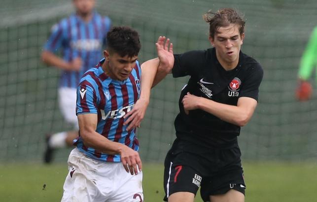 UEFA Gençlik Ligi | Trabzonspor - Midtjylland maç sonucu: 2-5