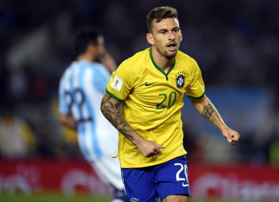 Lucas Lima süre istedi