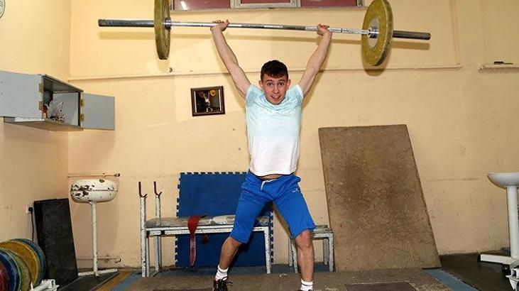 23 güne 1 altın 1 gümüş sığdırdı
