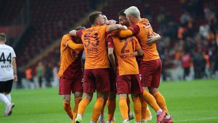 Galatasaray derbiyi unutturdu