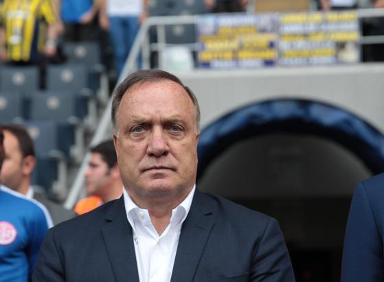 Dick Advocaat: Aziz Yıldırım ve Van Persie'yle aram iyi