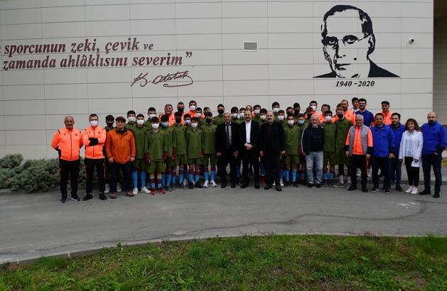 Özkan Sümer Futbol Akademisi tanıtıldı